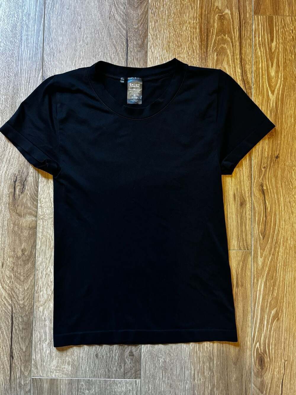 Aritzia Sunday Best SinchSeamless T-Shirt